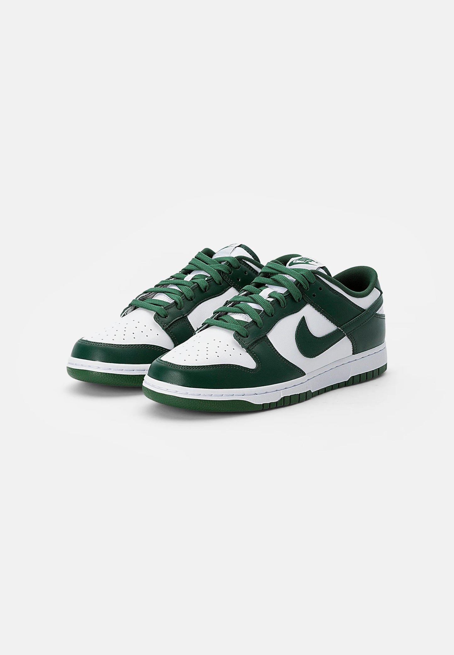 Nike Sb Dunk Low Shoes Classic