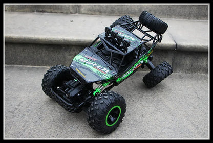 Nya 4WD RC-bilar terrängfjärrkontroll Buggy Truck Racing Drift med LED-ljus RTR-fordon för barnleksakspresenter