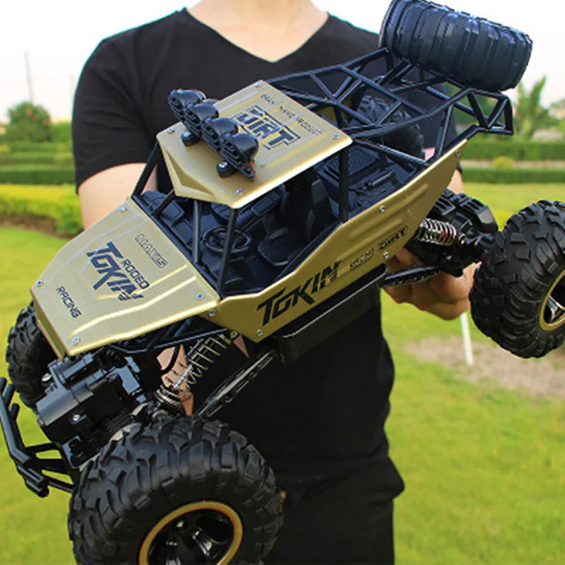 Nya 4WD RC-bilar terrängfjärrkontroll Buggy Truck Racing Drift med LED-ljus RTR-fordon för barnleksakspresenter