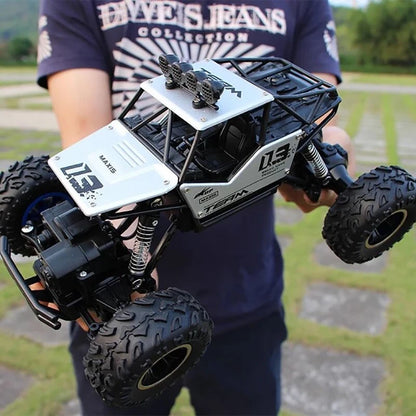 Nya 4WD RC-bilar terrängfjärrkontroll Buggy Truck Racing Drift med LED-ljus RTR-fordon för barnleksakspresenter