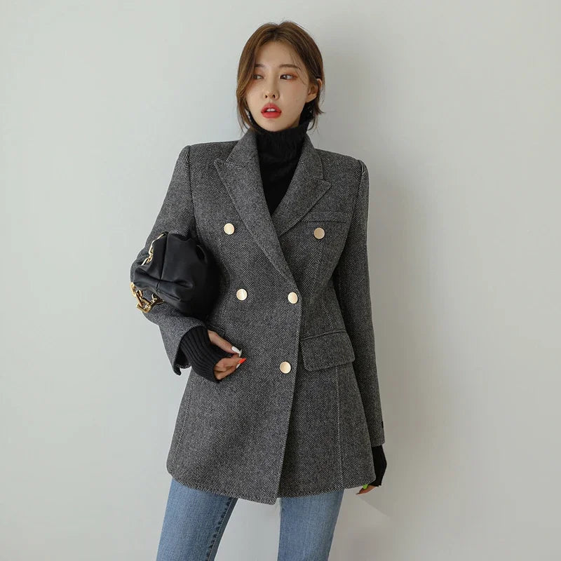 Women's Double Breasted Wool Coat in Solid Color