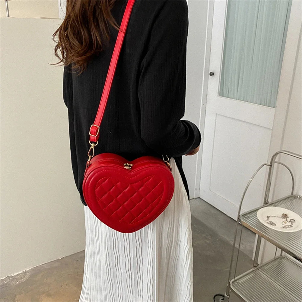 Fashion Heart-Shaped Shoulder Bag for Women – Rhombic Pattern Leather Chain Tote Designer Sling Purse