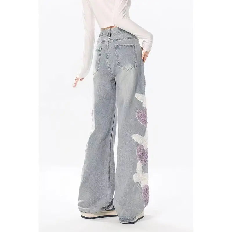 Light-Colored High Waist Jeans with Butterfly Embroidery and Straight-Leg Fit