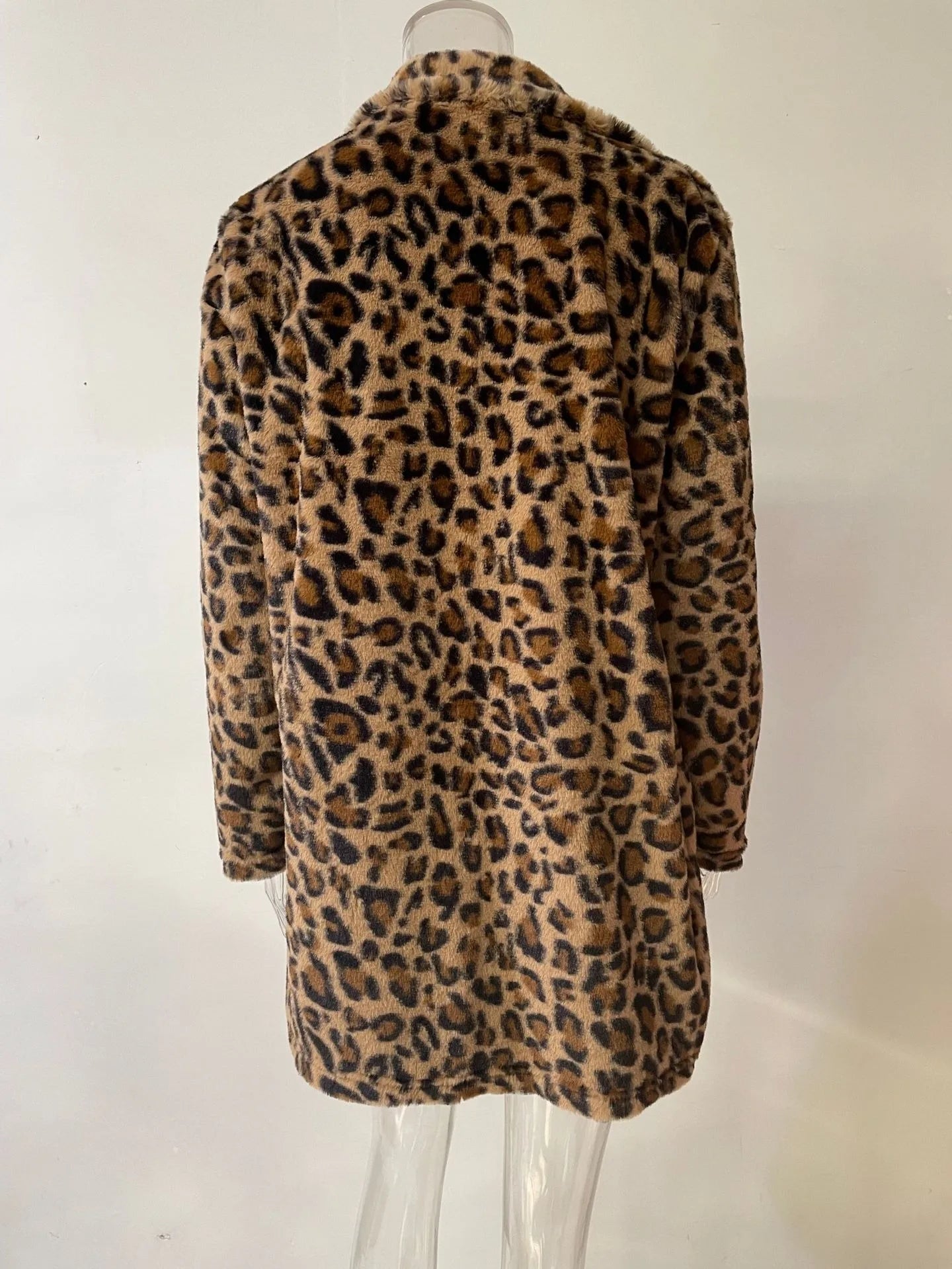 Leopard Print Faux Fur Coat with Pockets Loose and Stylish