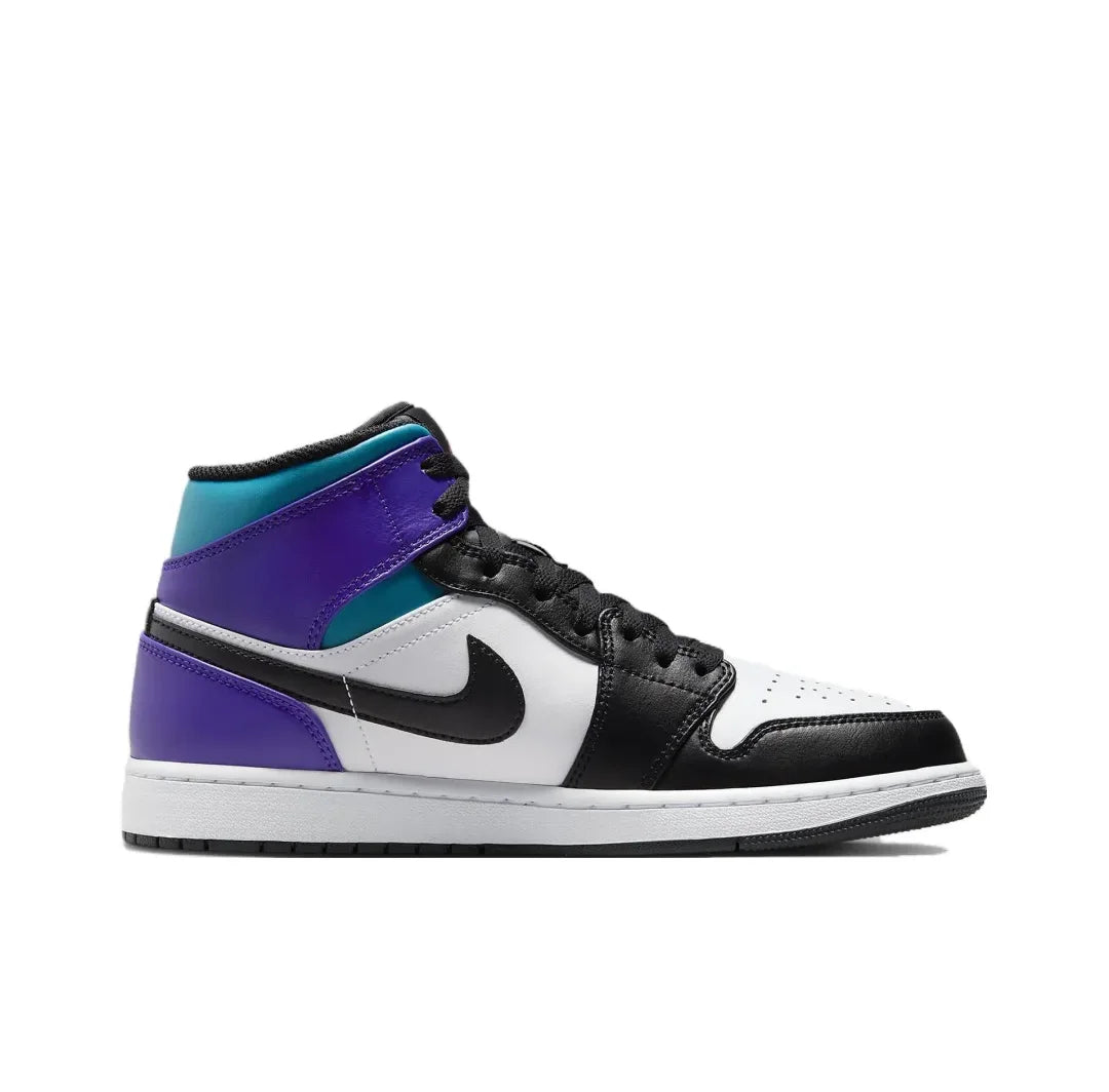 Nike Air Jordan 1  Medium Cut Basketball Shoes