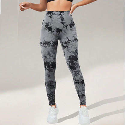 Kvinnors Tie Dye Seamless Leggings med V-rygg och Ruched Design