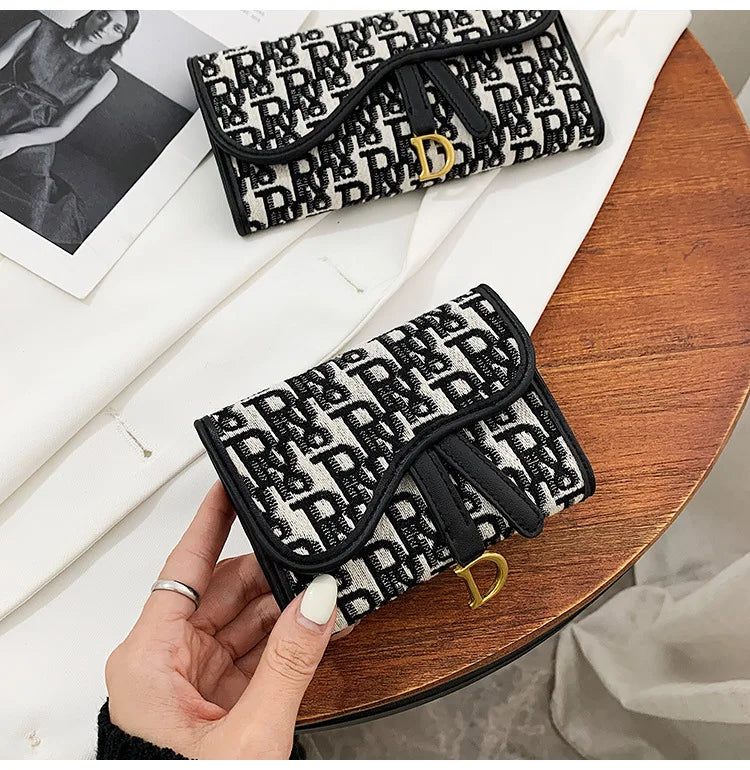 High-quality Fashion Cloth Short Wallet – Female Long Folding Wallet for Multi-cards and Change, Trendy Design.