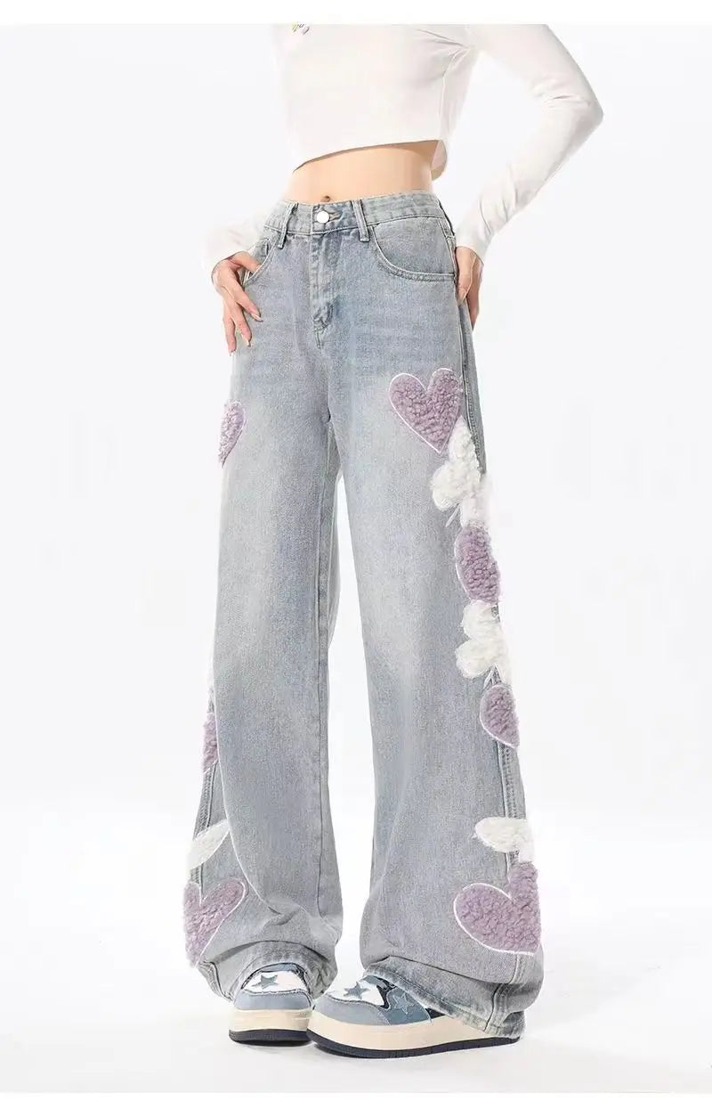 Light-Colored High Waist Jeans with Butterfly Embroidery and Straight-Leg Fit