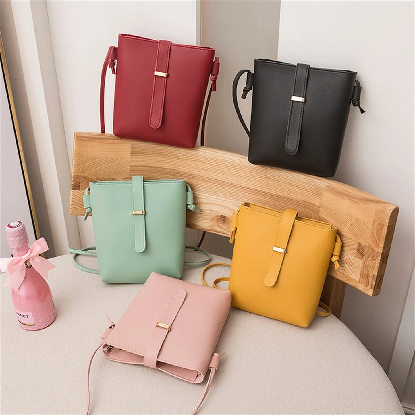 Drawstring Lady Bag: Casual Handbag