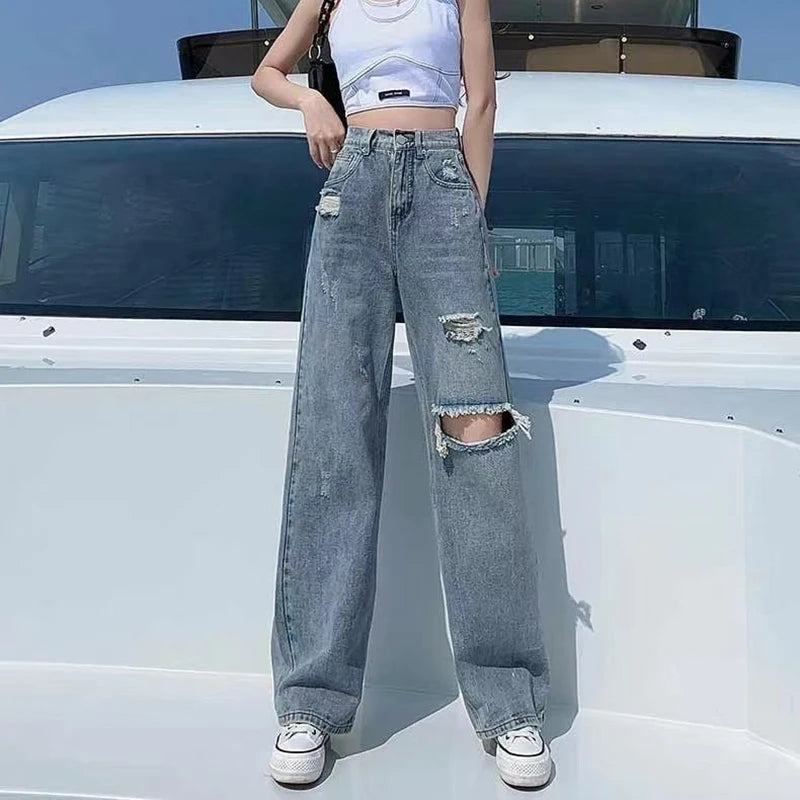 Ripped Wide Leg Jeans with Streetwear Style and Casual Fit