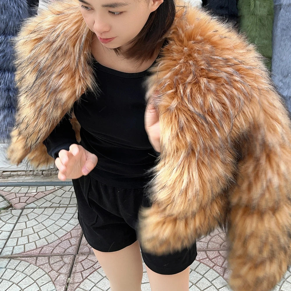 Short Faux Fur Coat with Thick Raccoon-Style Design Warm and Stylish