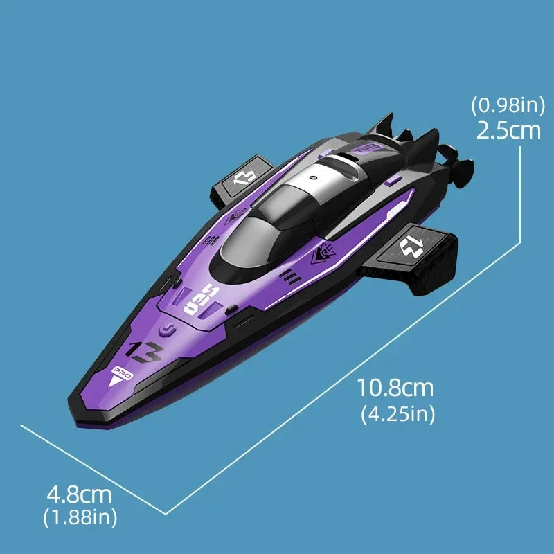 2,4G RC Mini Stunt Speedboat Fjärrkontroll dubbelmotor Höghastighetsfartyg Vattentät modell Barnleksaker Vattenpool Multiplayer-spel