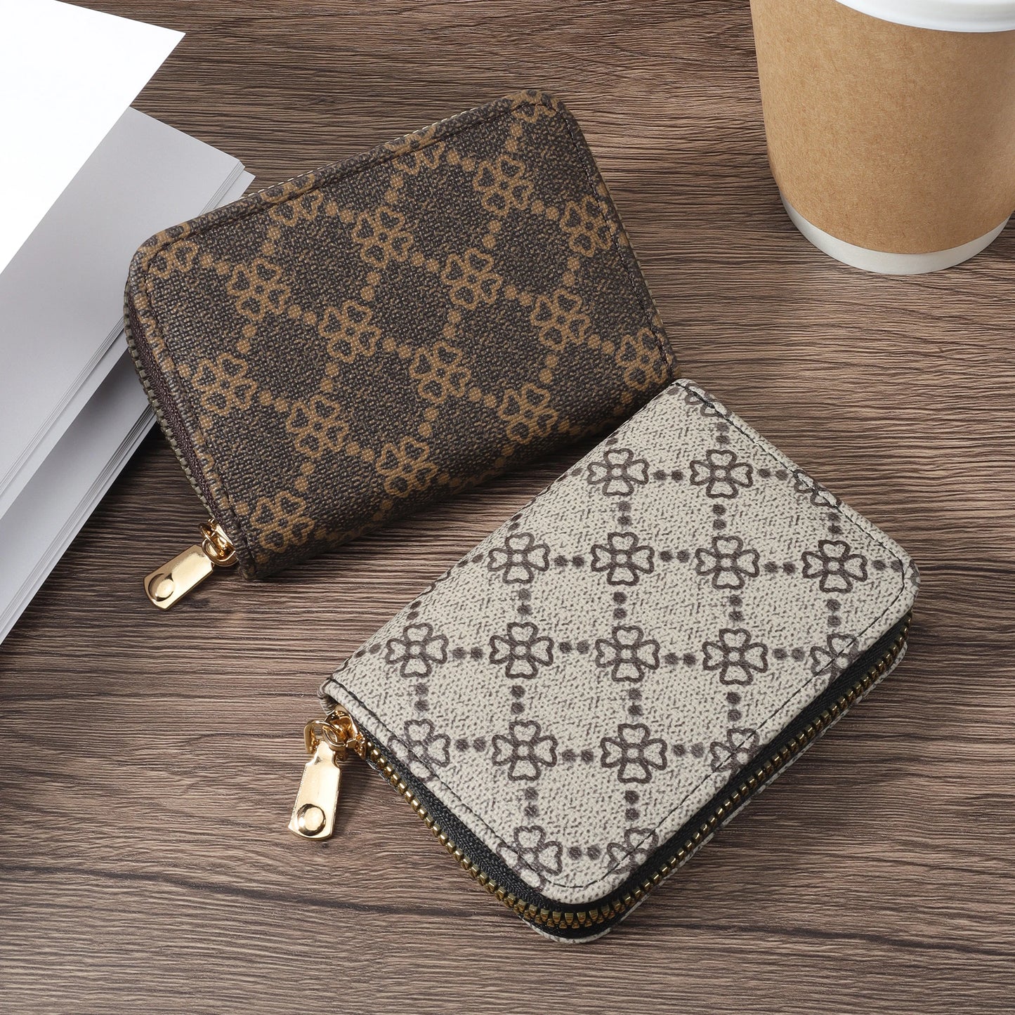 Women's Minimalist Short Wallet with Zipper – Fashionable Wrapped Around Clutch Coin Wallet