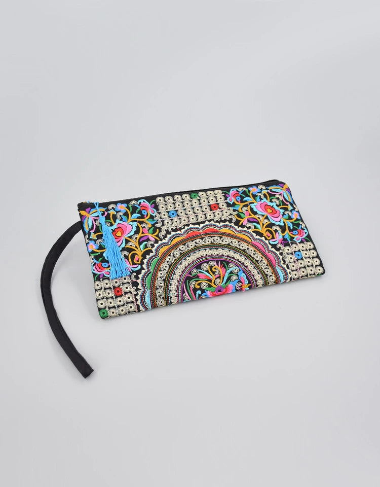 Vintage Ethnic Style Embroidered Wallet – Long Wristlet Clutch Bag with Floral Fabric Design and Phone Pocket