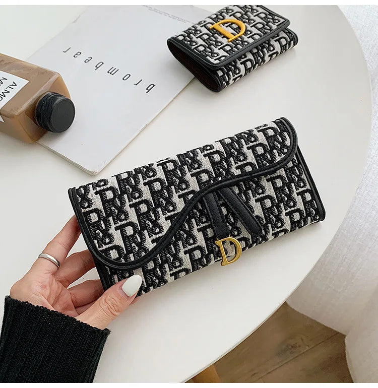 High-quality Fashion Cloth Short Wallet – Female Long Folding Wallet for Multi-cards and Change, Trendy Design.