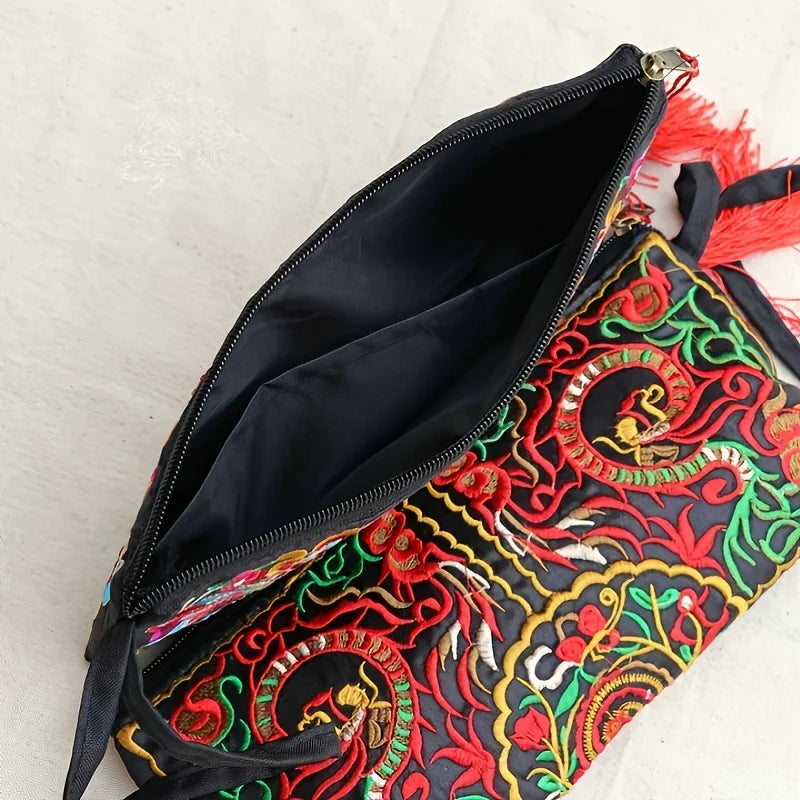 Vintage Ethnic Style Embroidered Wallet – Long Wristlet Clutch Bag with Floral Fabric Design and Phone Pocket