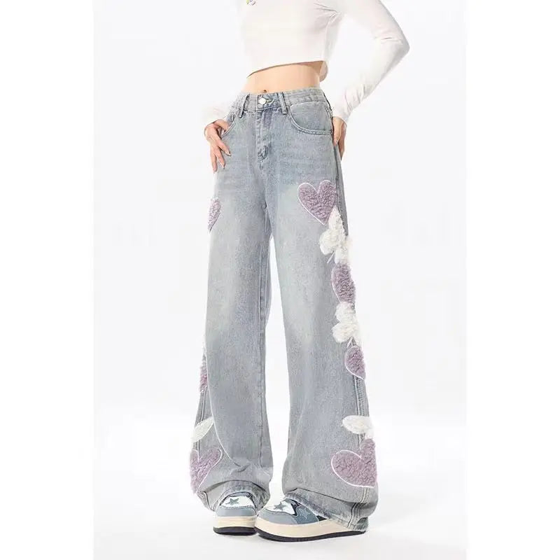 Light-Colored High Waist Jeans with Butterfly Embroidery and Straight-Leg Fit