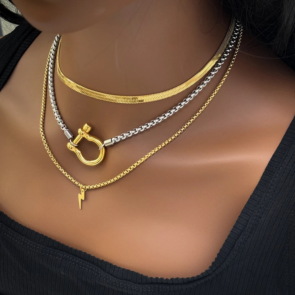 Vattentäta smycken 18K guldpläterade rostfritt stål Box Chain Choker Halsband Dubbelfärg Chunky Horseshoe Halsband för kvinnor