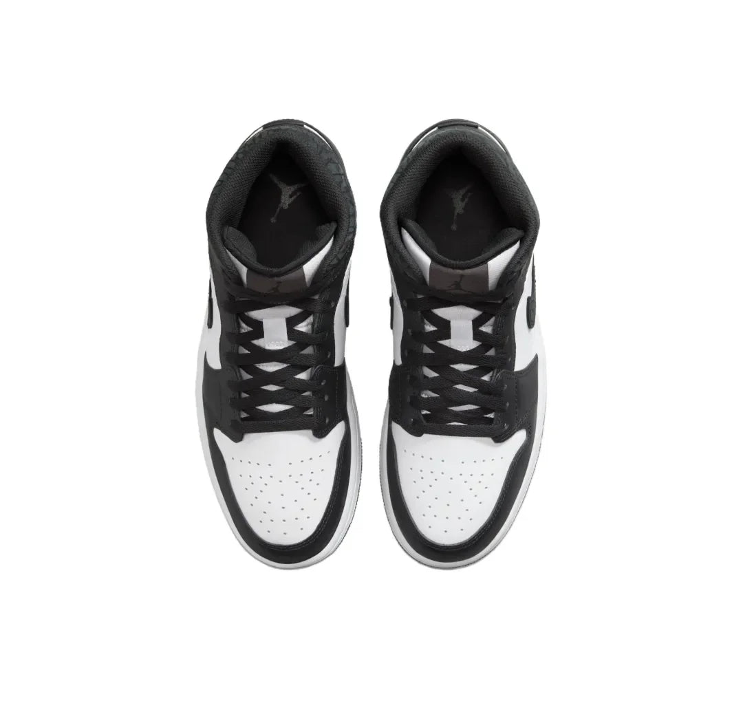 Nike Air Jordan 1  Medium Cut Basketball Shoes