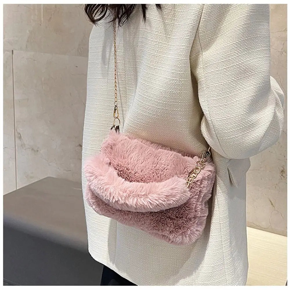 Fashion Women Fluffy Shoulder Bag – Winter Chain Underarm Bag med mjukt plyschhandtag