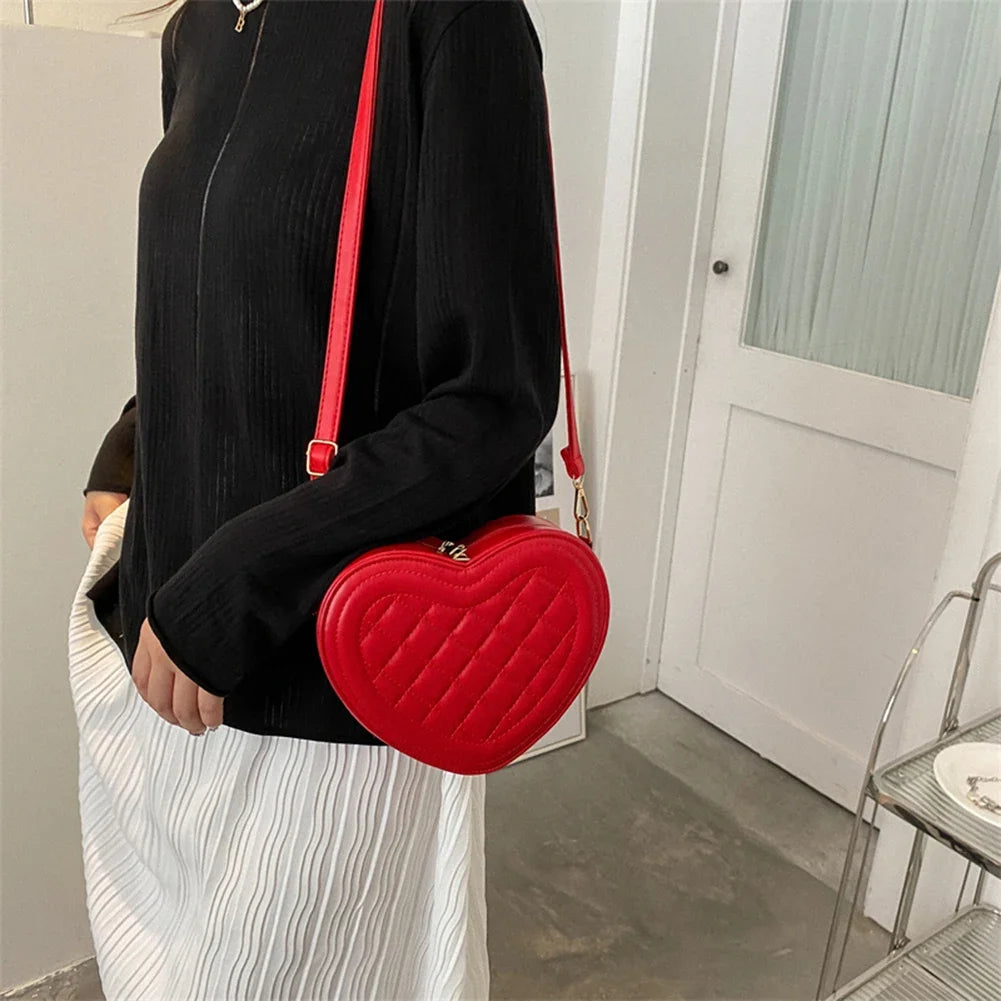 Fashion Heart-Shaped Shoulder Bag for Women – Rhombic Pattern Leather Chain Tote Designer Sling Purse