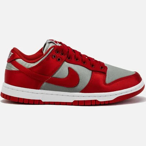 Nike Sb Dunk Low Shoes Classic